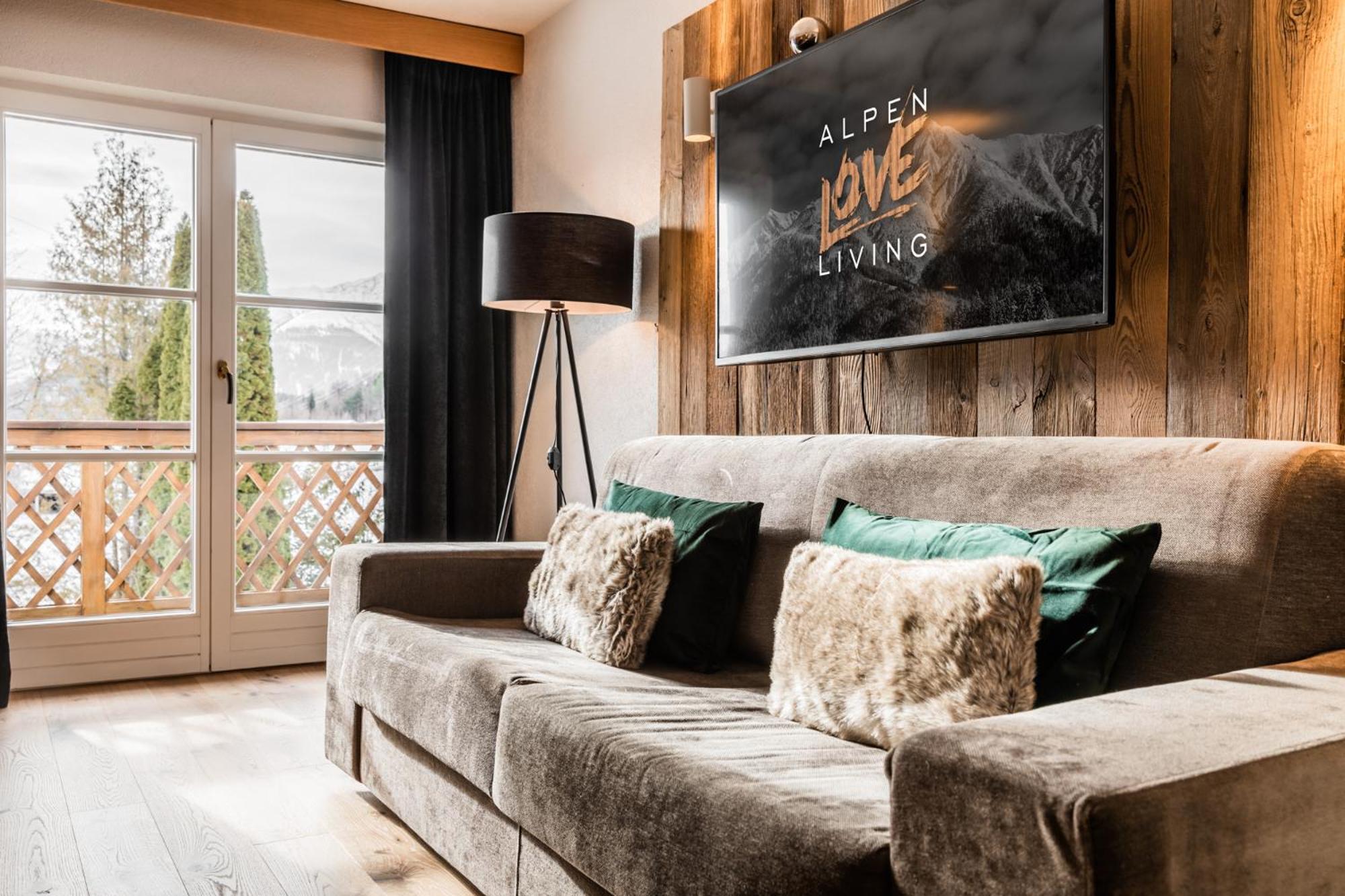 Love The Alps Apartments 瑞斯·贝·泽费尔德 外观 照片