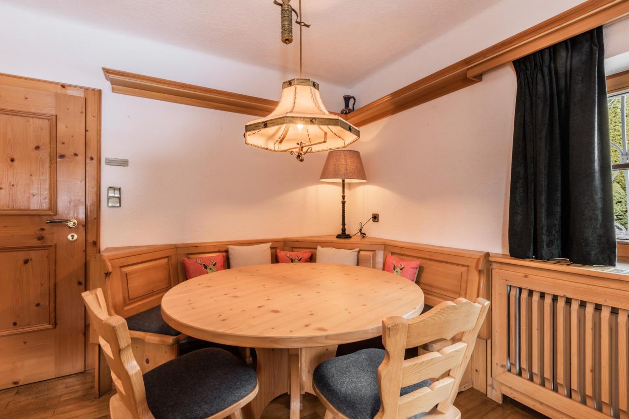 Love The Alps Apartments 瑞斯·贝·泽费尔德 外观 照片