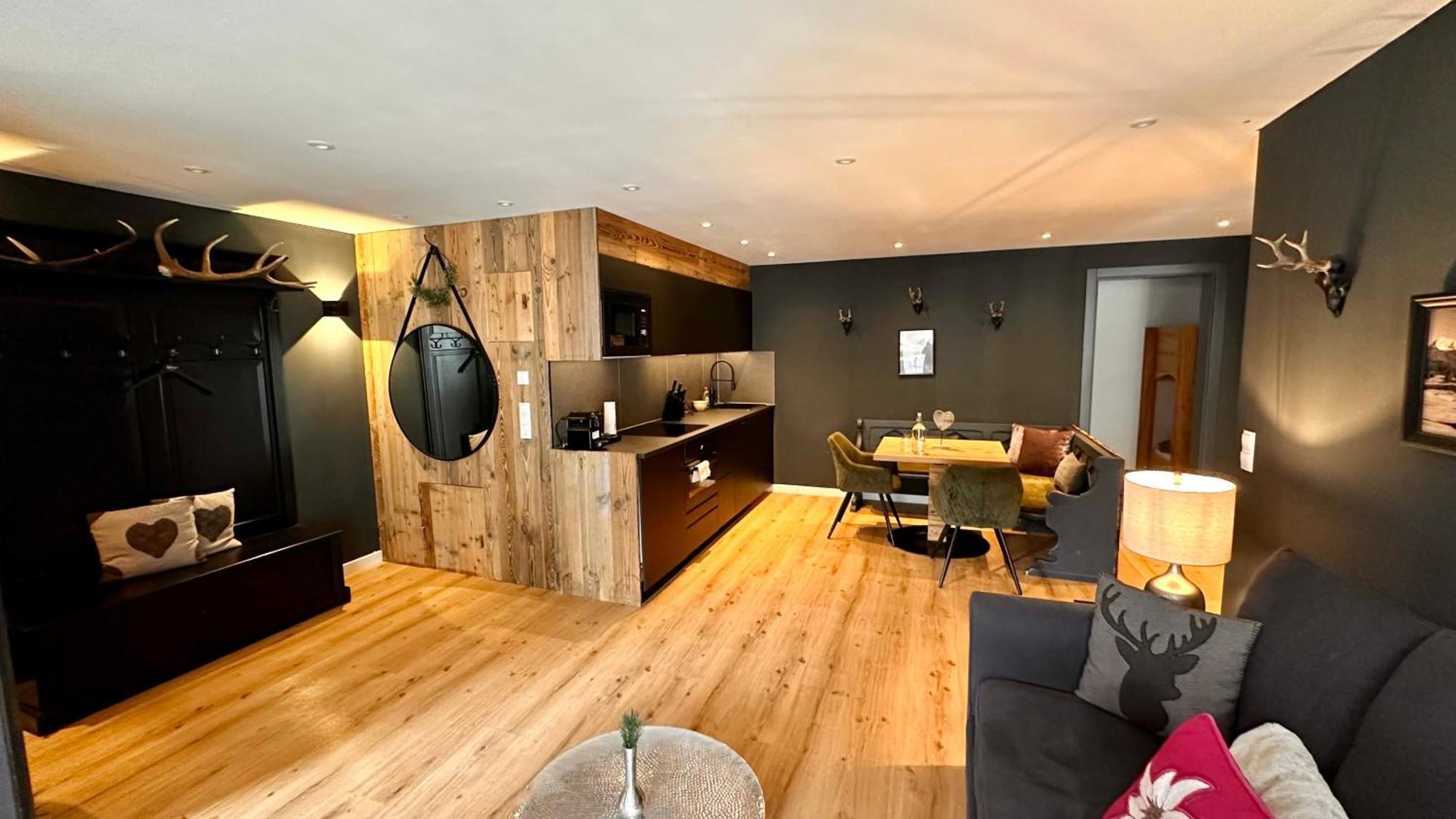 Love The Alps Apartments 瑞斯·贝·泽费尔德 外观 照片